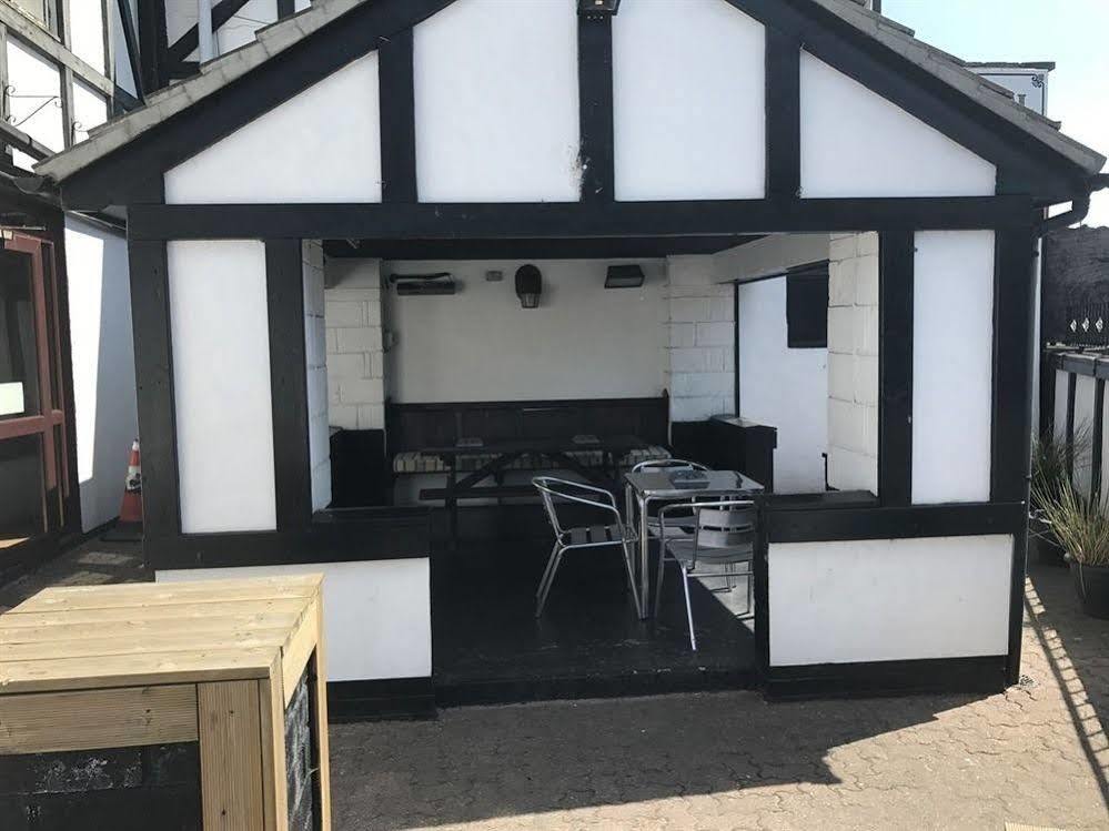 Oyo The Royal Hotel Dunston  Exterior photo